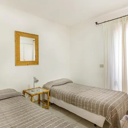 Appartamento Awesome In Ss With Wifi And 3 Bedrooms Baja Sardinia